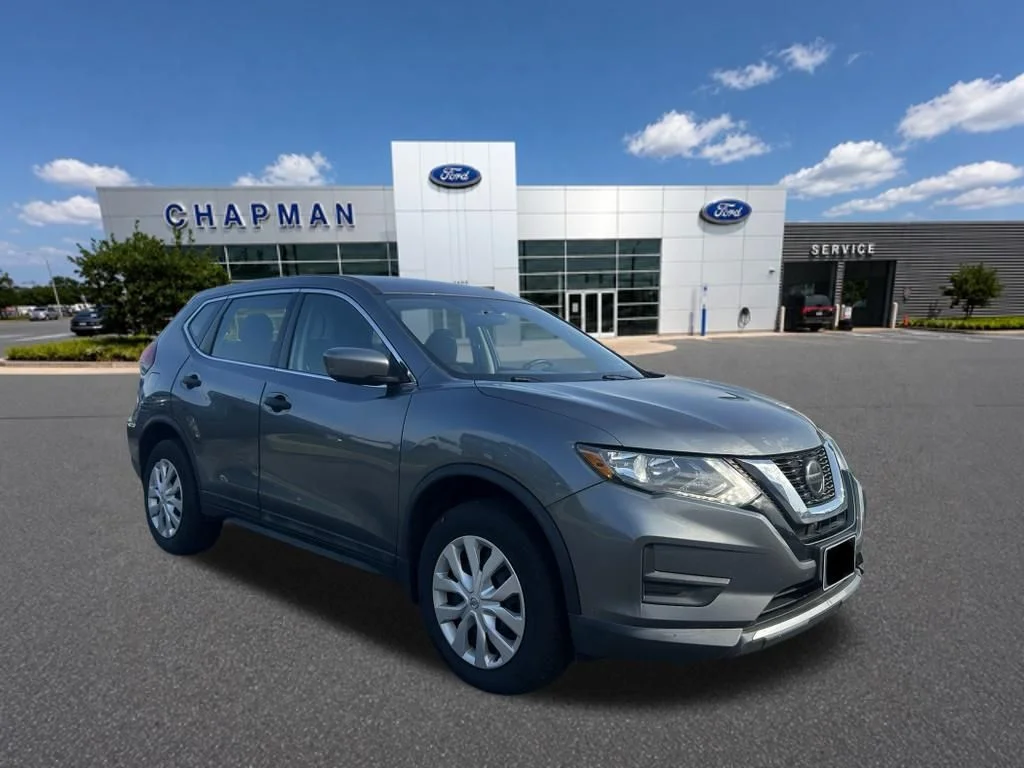 Used 2018 Gray Nissan S image 9