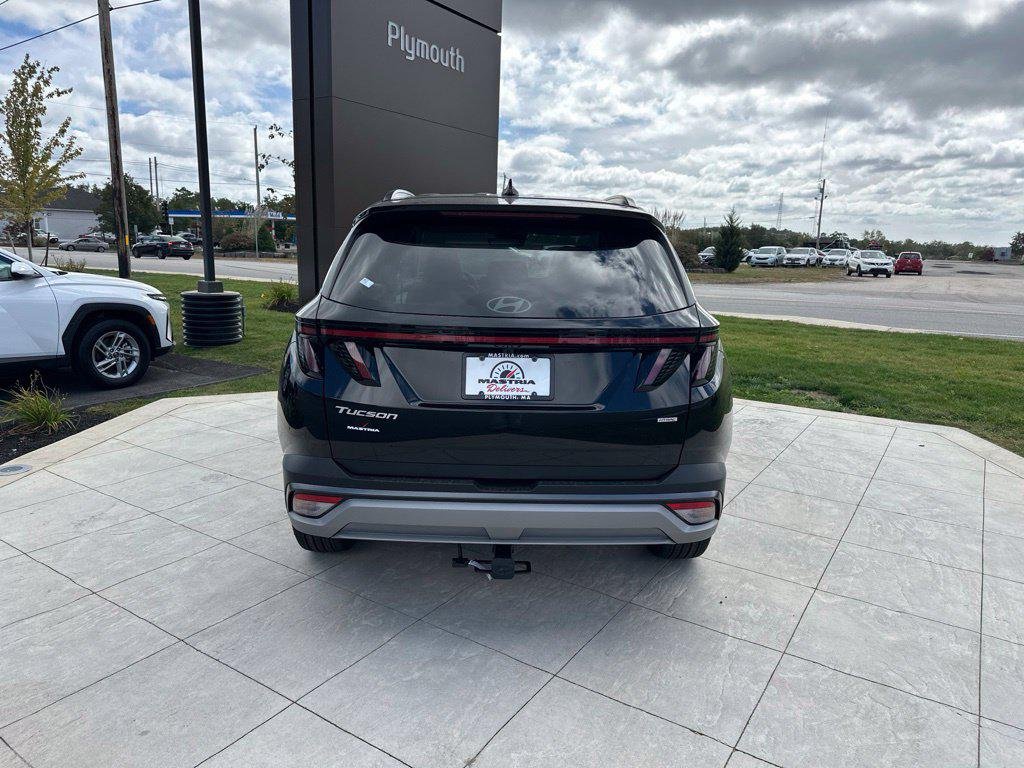 New 2026 Black Hyundai SEL Premium AWD image 4