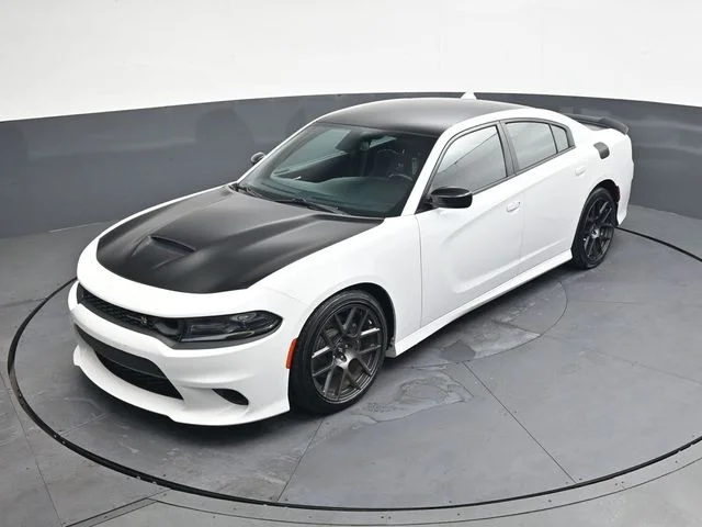 Used 2019 White Dodge R/T Scat Pack image 30