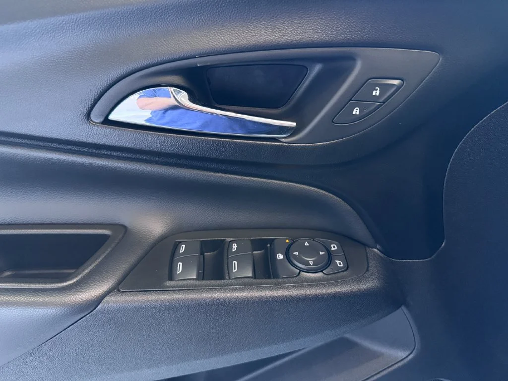 2024 Chevrolet Equinox LT - Photo 25