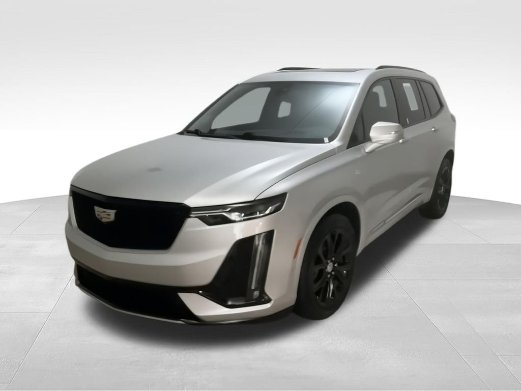 Used 2020 Silver Cadillac Sport image 3