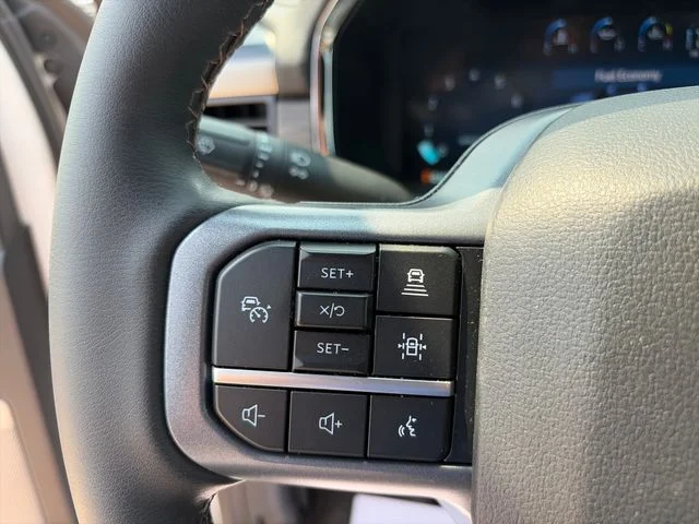 Used 2026 White Ford Lariat image 14