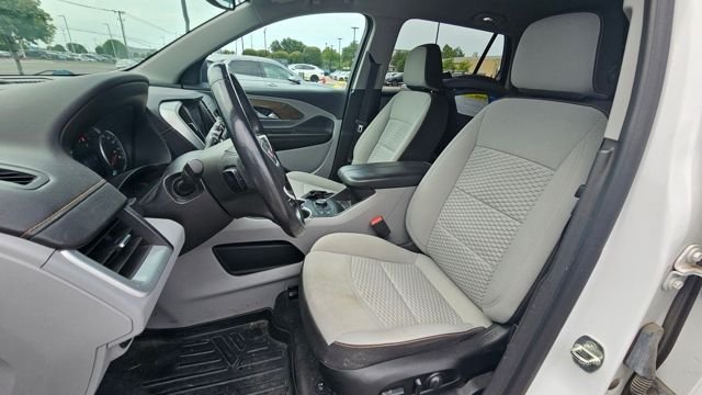 Used 2021 White GMC SLE image 7