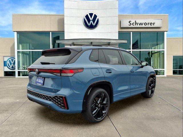 2026 Volkswagen Tiguan SE R-LINE BLACK