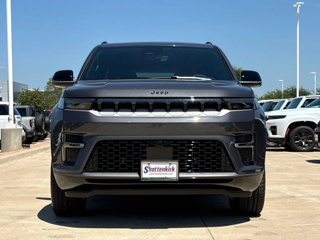 New 2026 Baltic-Gray Metallic Clear-Coat Exterior Paint Jeep  image 2