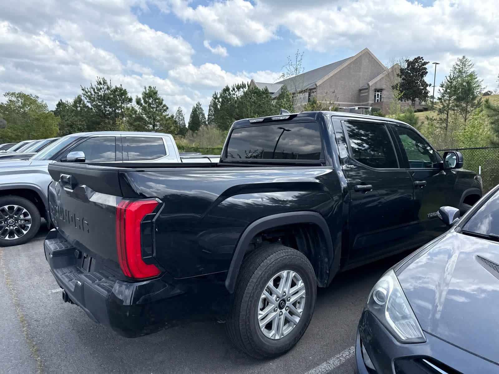 Used 2025 Toyota Tundra SR5 with VIN 5TFLA5AB1SX045403 for sale in Little Rock