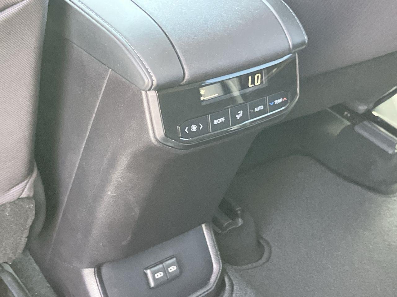Used 2022 White (Wind Chill Pearl) Toyota Hybrid LE AWD image 32