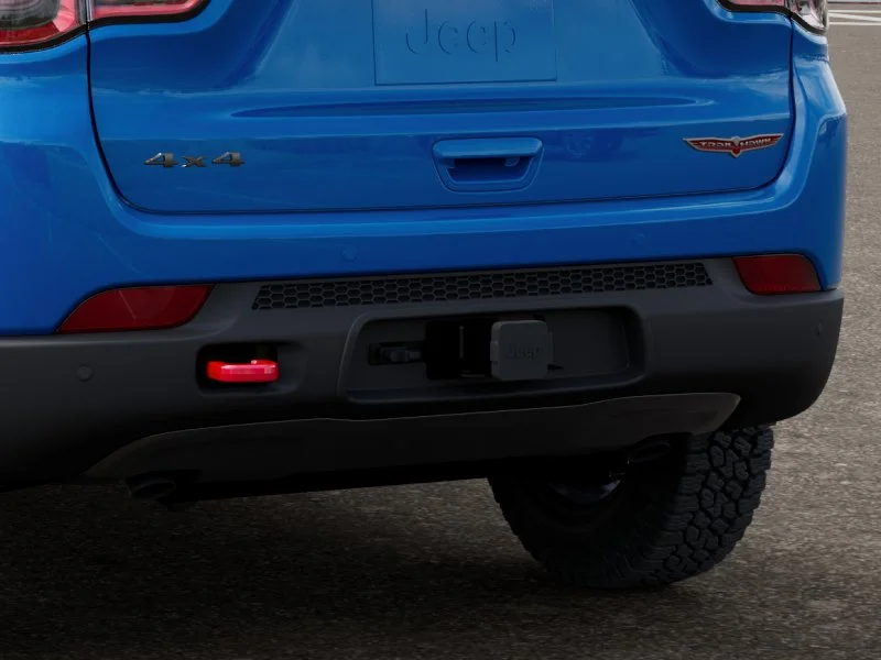 New 2026 Hydro Blue Pearl-Coat Exterior Paint Jeep Trailhawk image 13