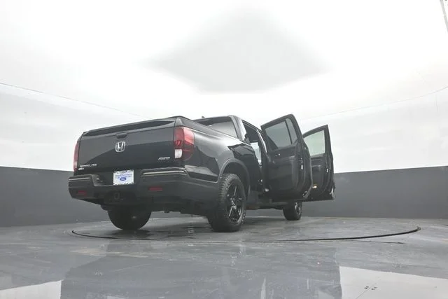 Certified Used 2018 Crystal Black Honda Black Edition image 45