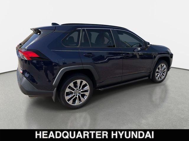 Used 2022 Blue Toyota XLE Premium image 2