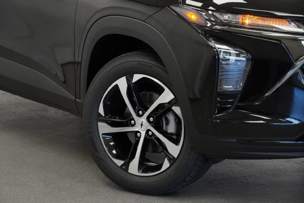New 2026 Mosaic Black Metallic Chevrolet 1RS image 8