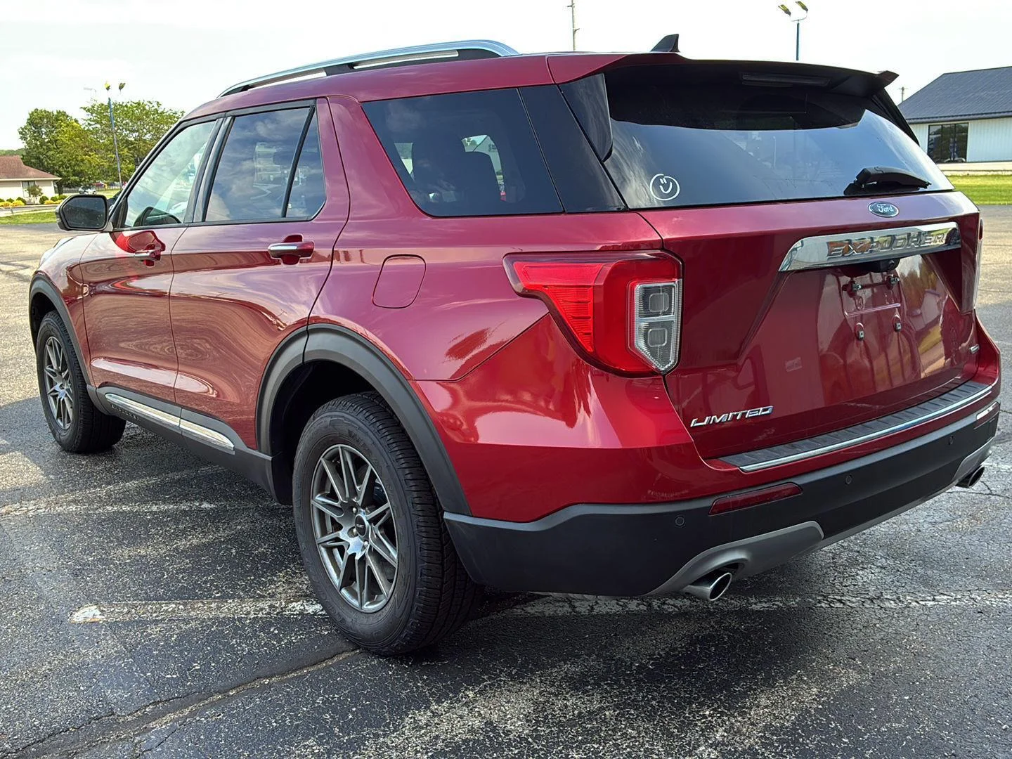 Used 2021 Rapid Red Metallic Tinted Clearcoat Ford Limited image 3