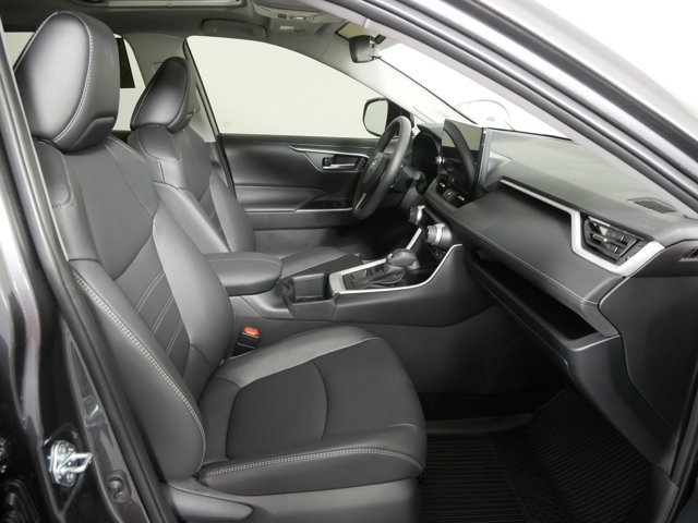 Certified Used 2025 Magnetic Gray Metallic Toyota XLE Premium w/ Weather Pkg image 18