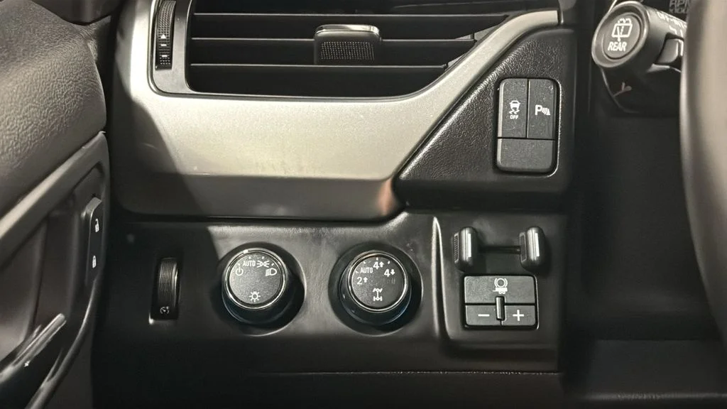 Used 2015 Sable Chevrolet LS image 28
