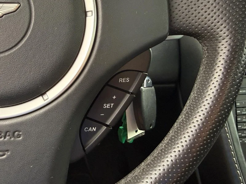 Used 2008 Silver Aston Martin Base image 19