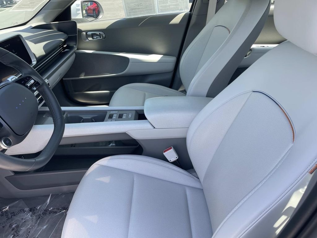 2025 Hyundai IONIQ 6 SEL - Photo 23