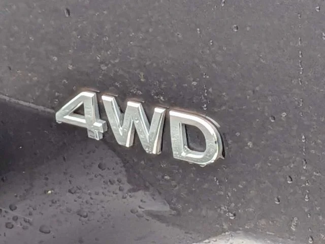 Used 2024 Anthracite Gray INFINITI LUXE image 11