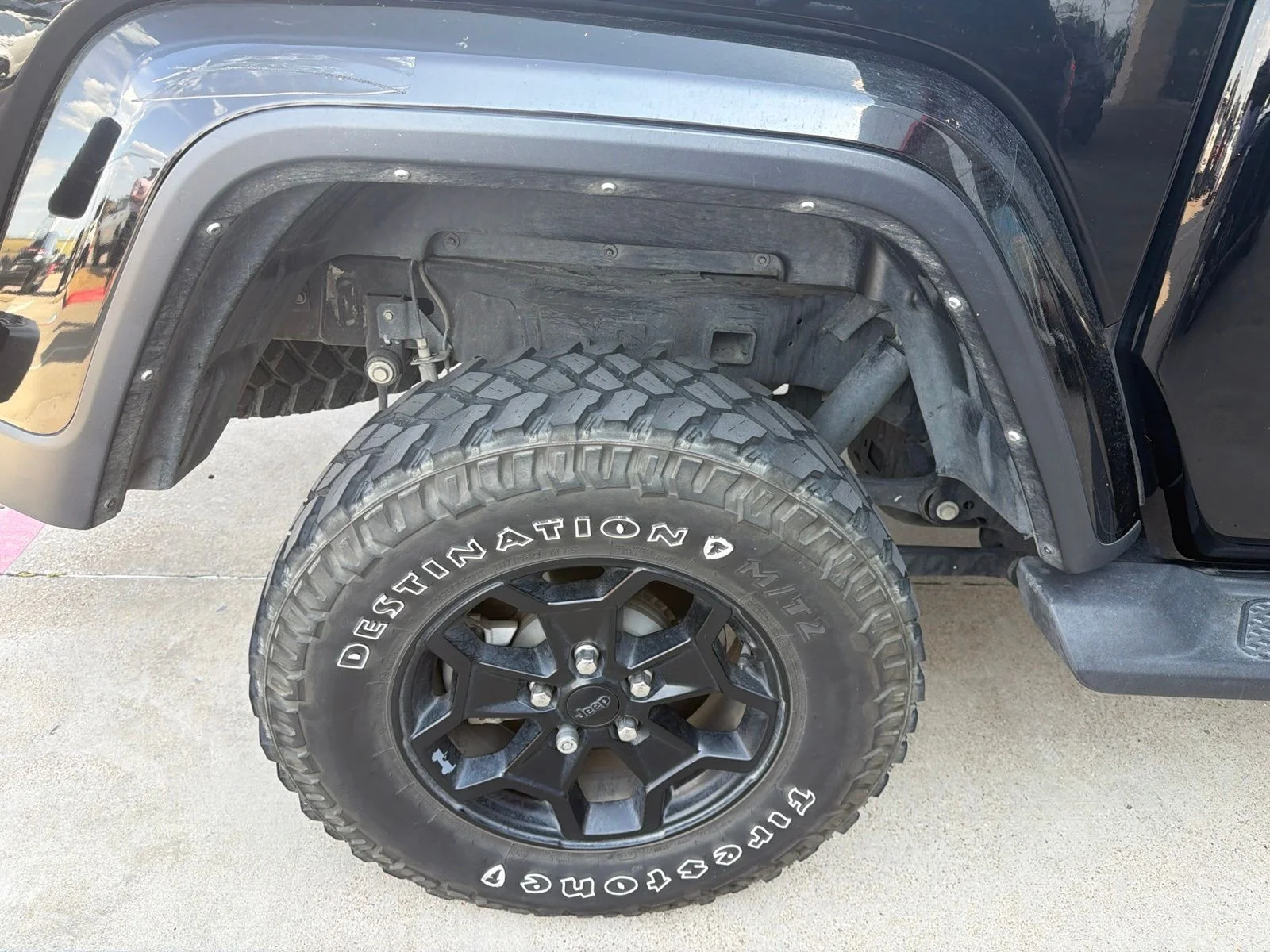 Used 2022 Black Jeep Sport image 17