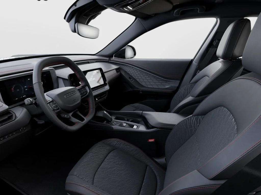New 2026 Diamond Black Crystal Pearlcoat Dodge R/T image 24