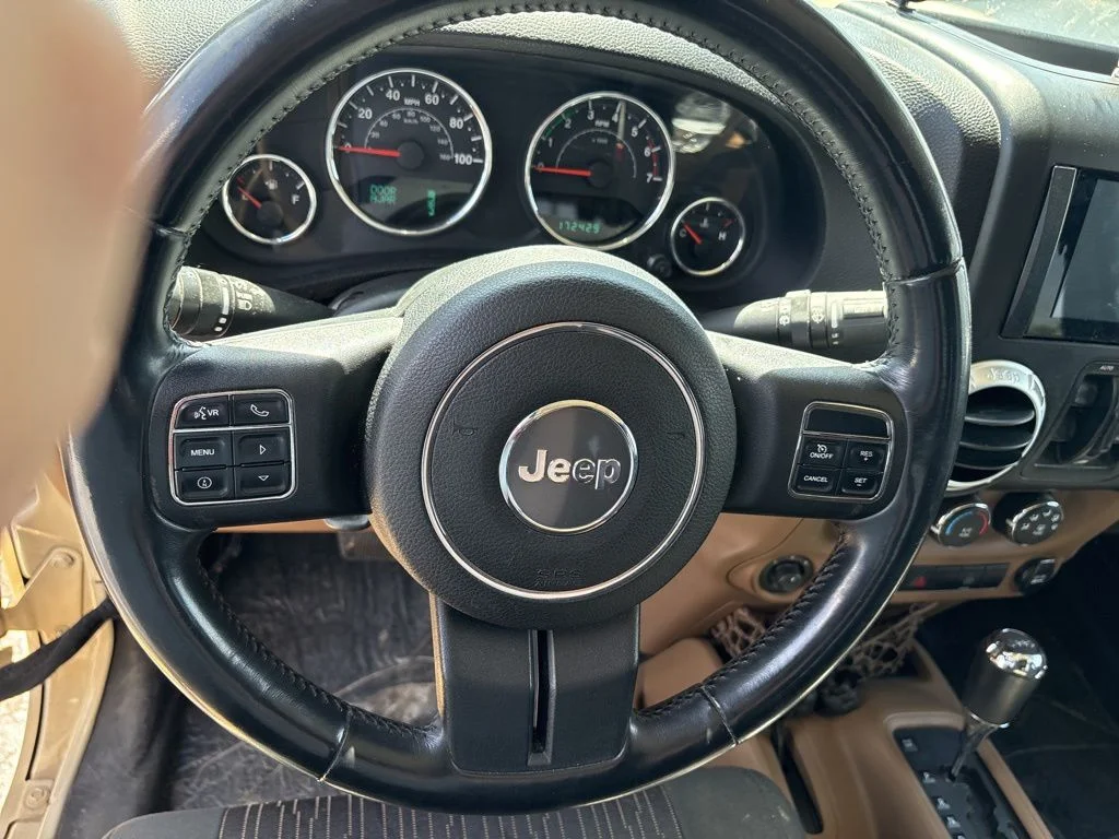 Used 2011 Sahara Tan Clearcoat Jeep Unlimited Rubicon image 8