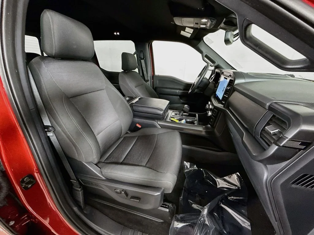 Used 2024 Rapid Red Metallic Tinted Clearcoat Ford XLT image 28