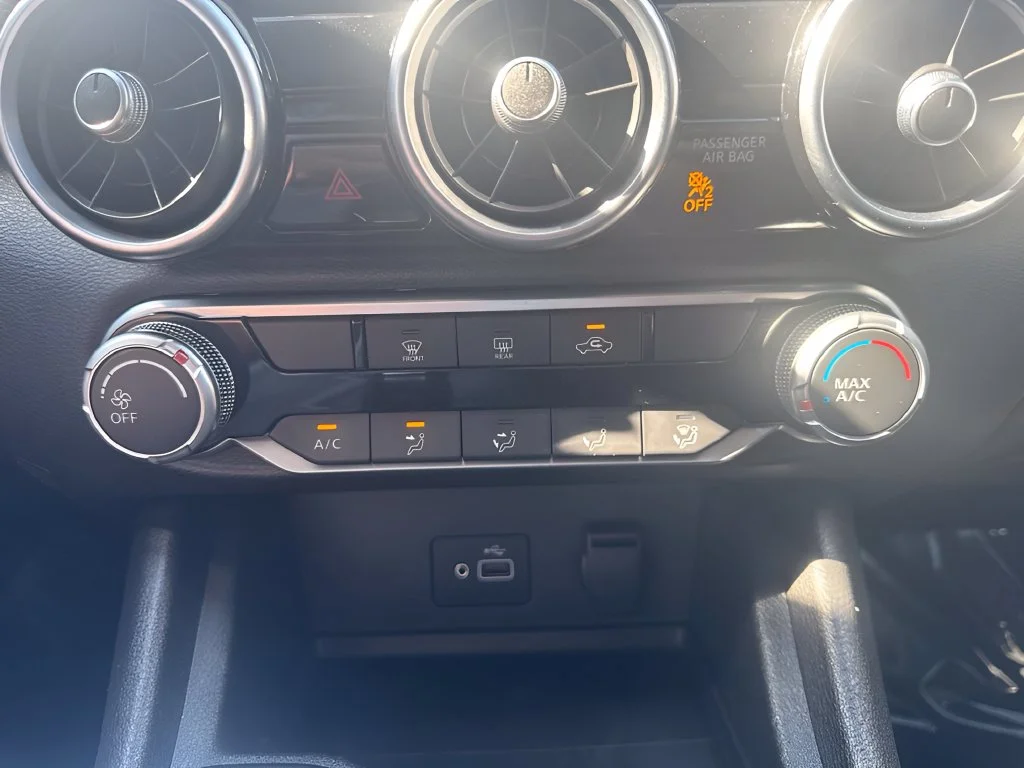 Used 2021 White Nissan S image 19