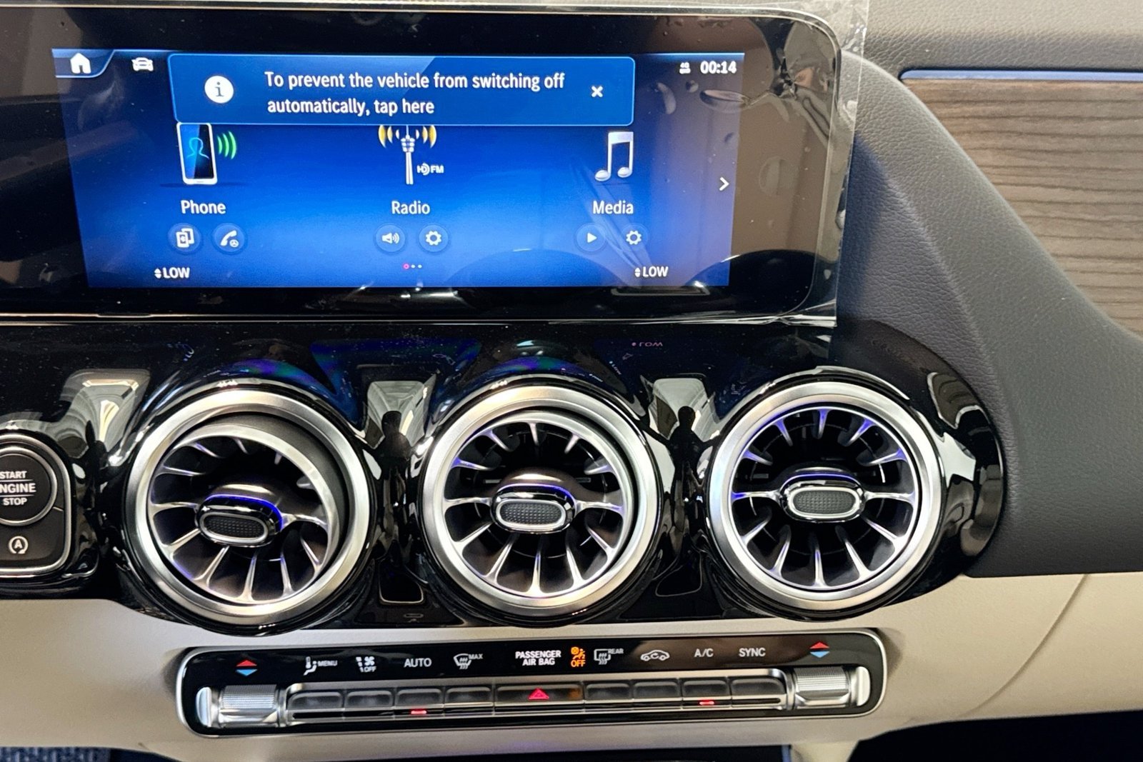 New 2026 Mountain Grey Metallic Mercedes-Benz GLA 250 image 12