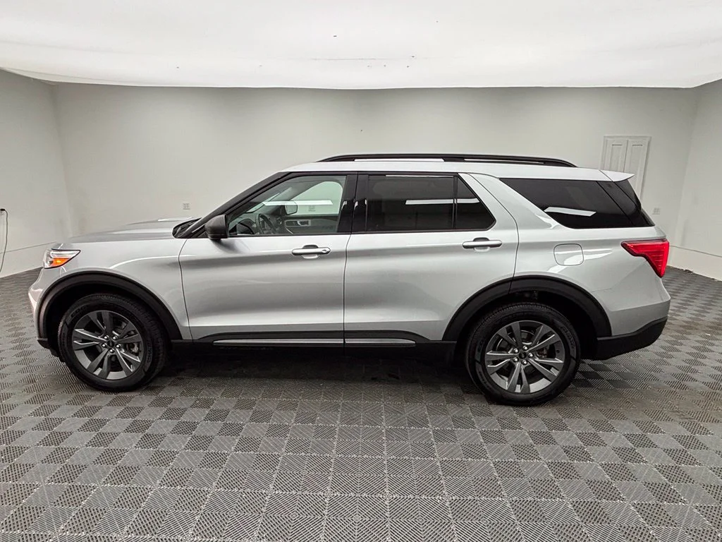 Used 2021 Silver Ford XLT image 13