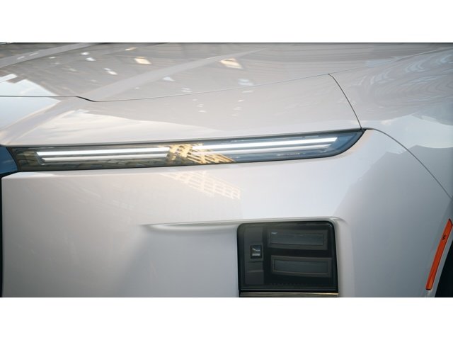 New 2027 Brooklyn Grey Metallic BMW  image 6