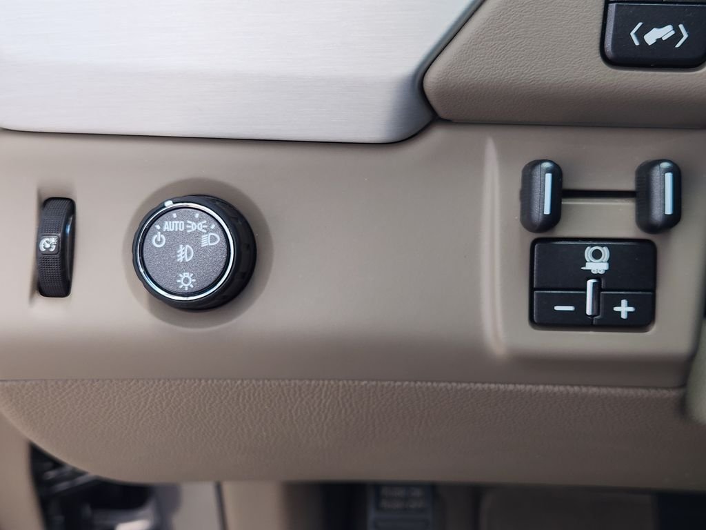 Used 2019 Pepperdust Metallic GMC SLT image 22