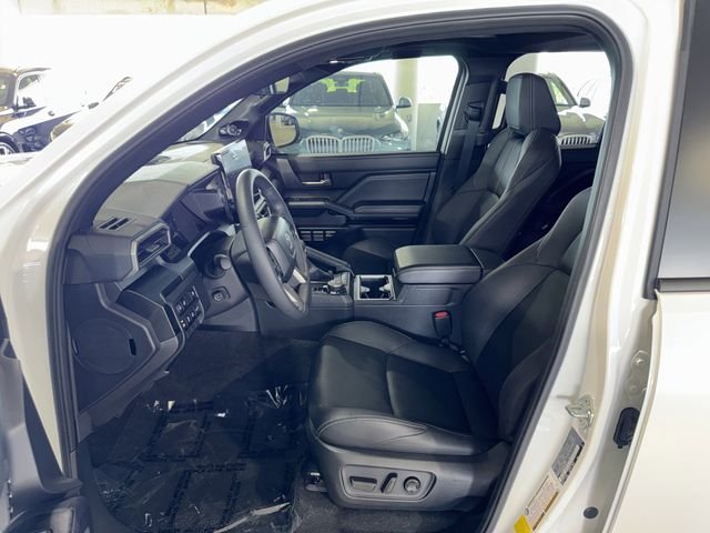Used 2025 Pearl Toyota Limited image 19