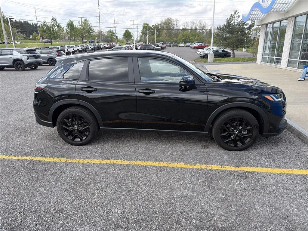 Used 2023 Crystal Black Pearl Honda Sport image 4