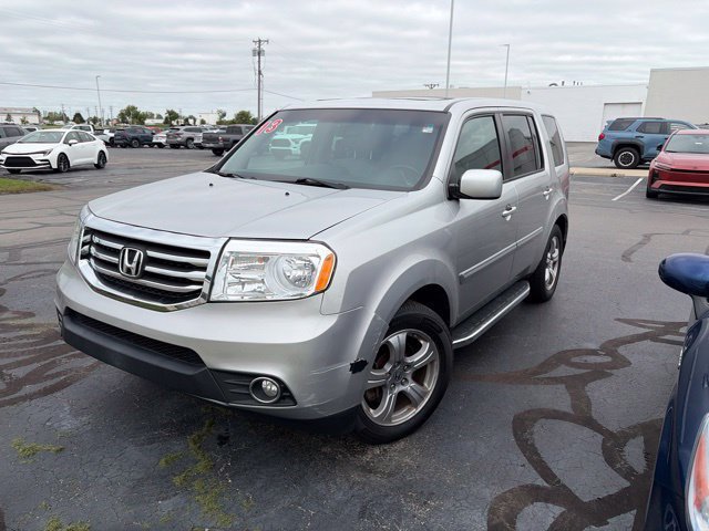 Used 2013 Alabaster Silver Metallic Honda EX-L image 1