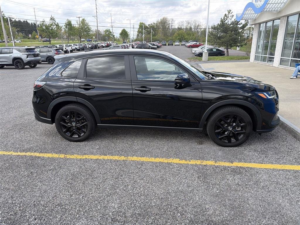 Used 2023 Crystal Black Pearl Honda Sport image 4