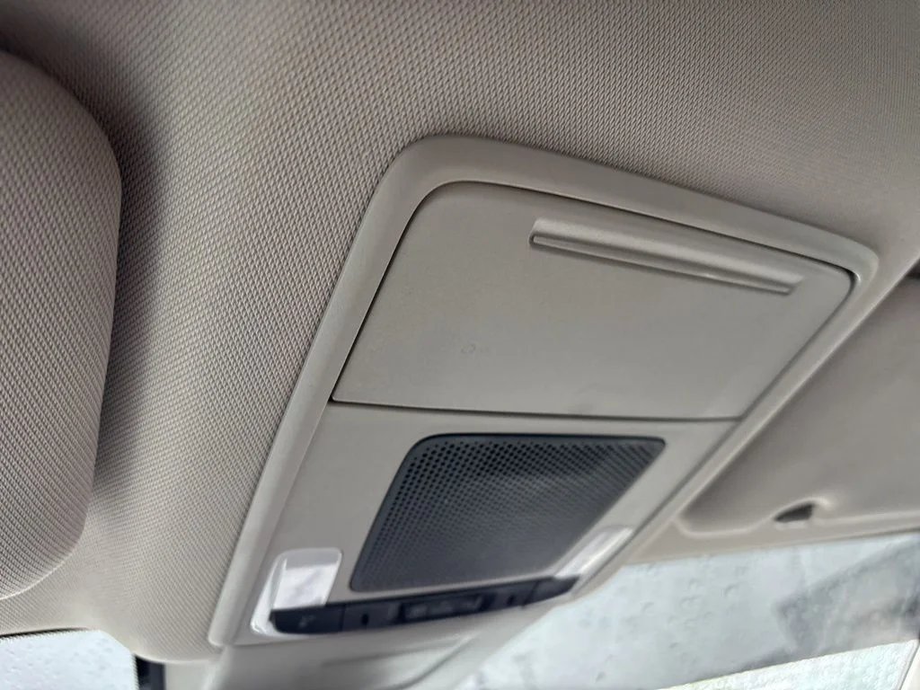 Used 2023 White Honda LX image 17