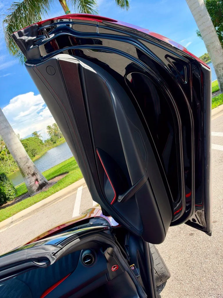 Used 2020 MSO Volcano Red McLaren  image 22