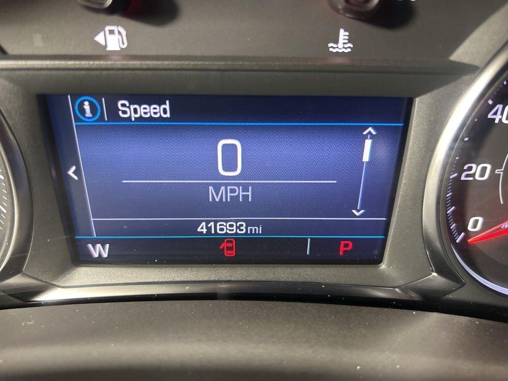 Used 2023 Sterling Metallic GMC SLE image 18