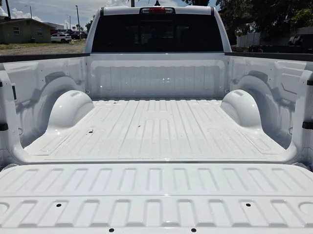 New 2026 Bright White Clear-Coat Exterior Paint RAM Tradesman image 8