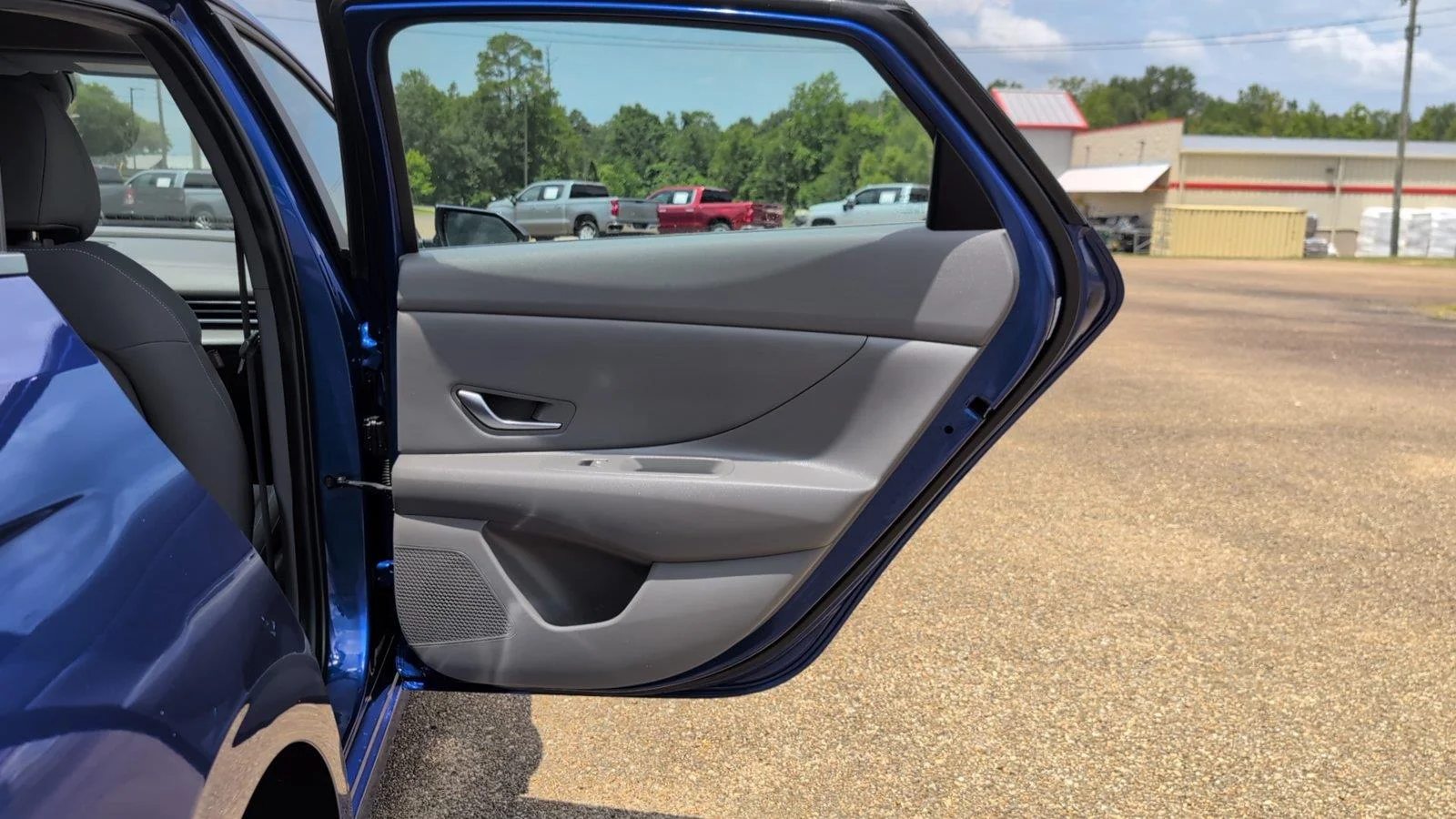 Used 2025 Intense Blue Hyundai SEL Convenience image 18