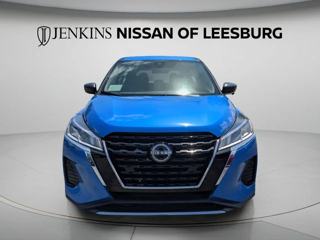 Used 2025 Blue Nissan S image 10