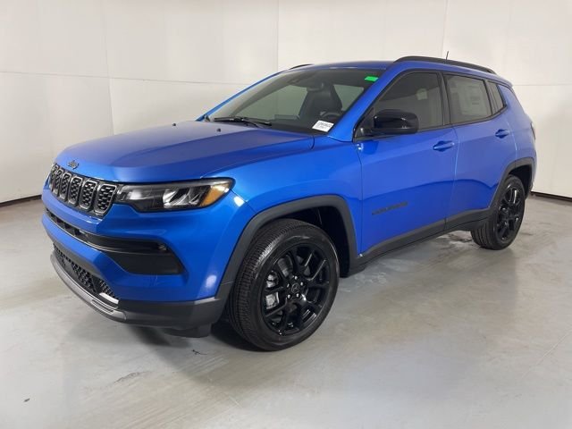 New 2026 Hydro Blue Pearlcoat Jeep Latitude image 4
