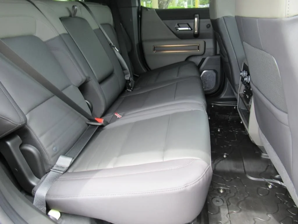 2025 GMC HUMMER EV 2X - Photo 30