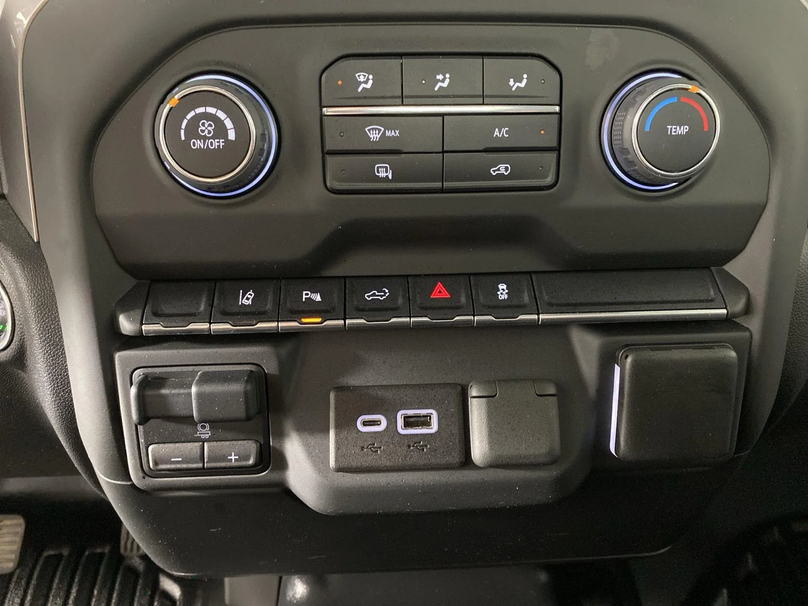 Used 2024 Summit White Chevrolet Work Truck image 18