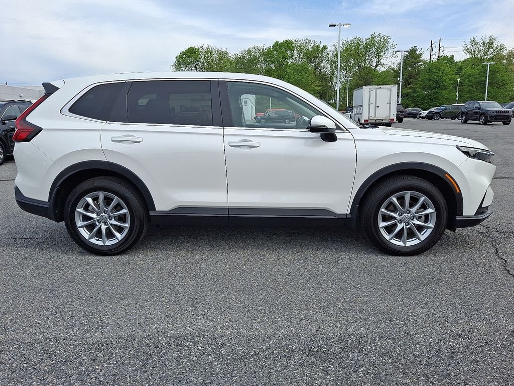 Used 2026 White Honda EX image 8