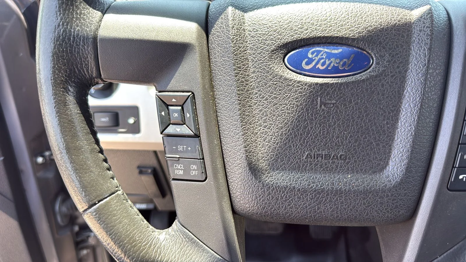 Used 2013 Gray Ford FX2 image 11