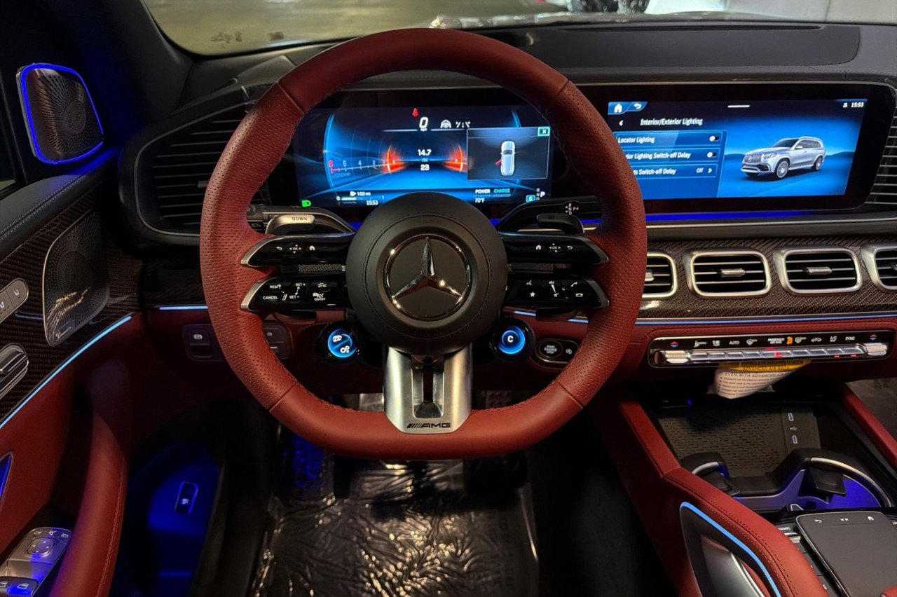 New 2026 MANUFAKTUR Signature Cirrus Silver Magno Mercedes-Benz AMG® GLS 63 4MATIC+ SUV image 13