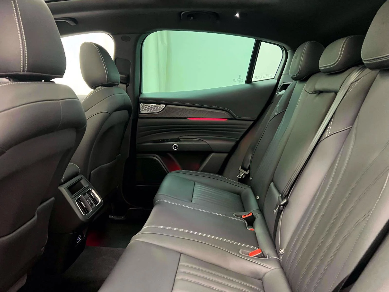 Used 2025 Gray Maserati  image 12