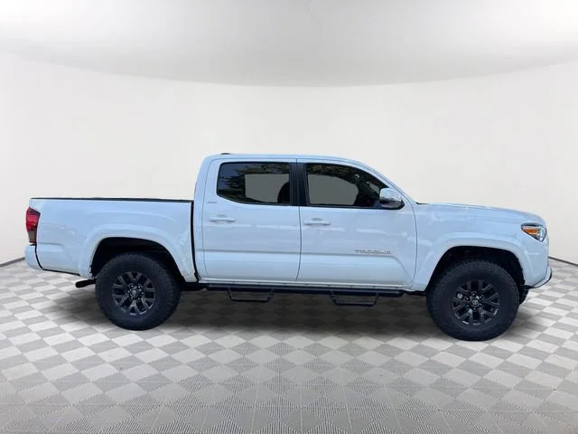 Used 2023 White Toyota SR5 V6 image 4
