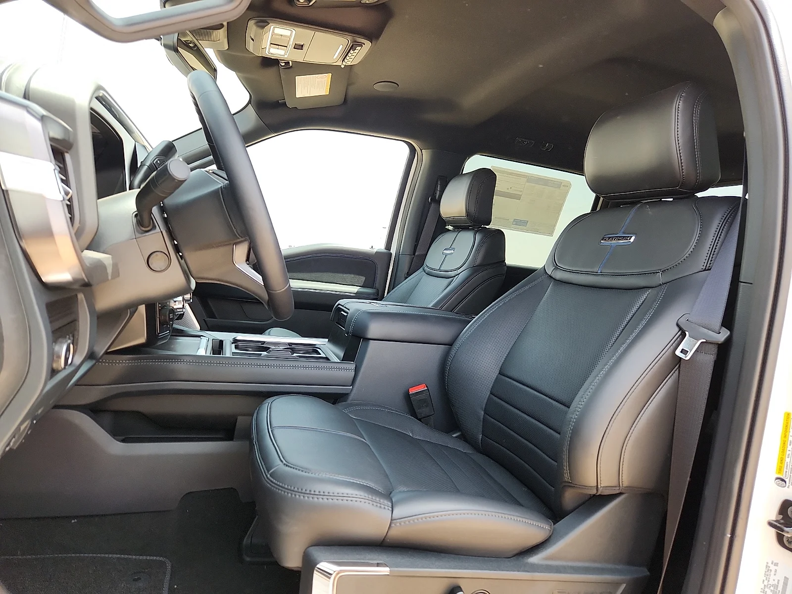 New 2026 Star White Metallic Tri-Coat Ford F-350® Platinum® image 17