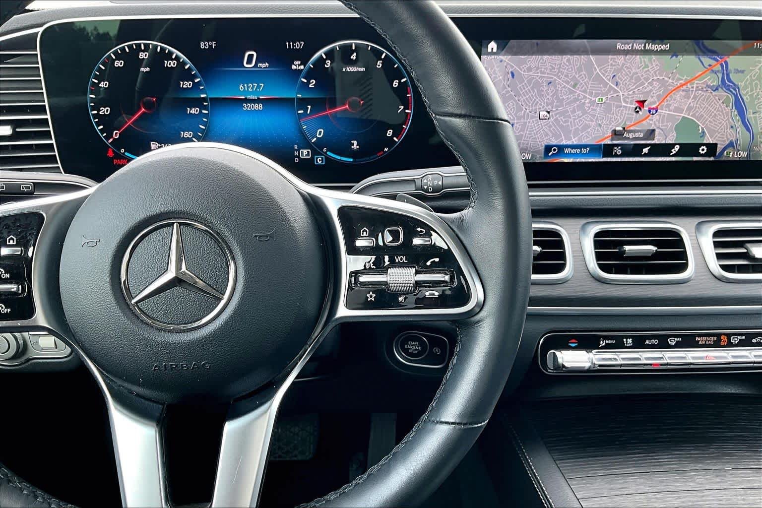 Used 2023 Polar White Mercedes-Benz GLE 350 image 25